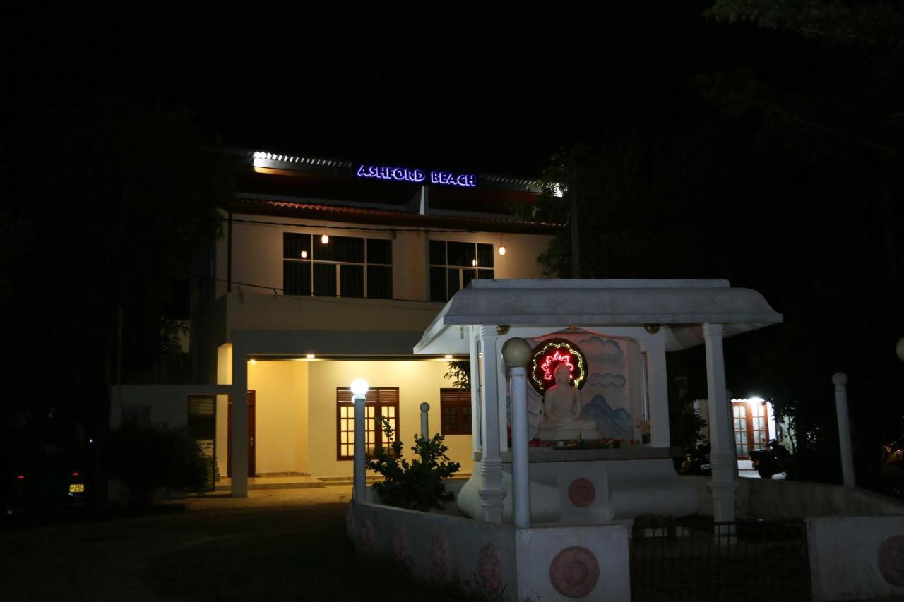 Ashford Beach Matara Kültér fotó